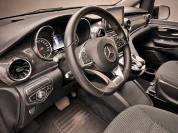 Mercedes V 250 - 11