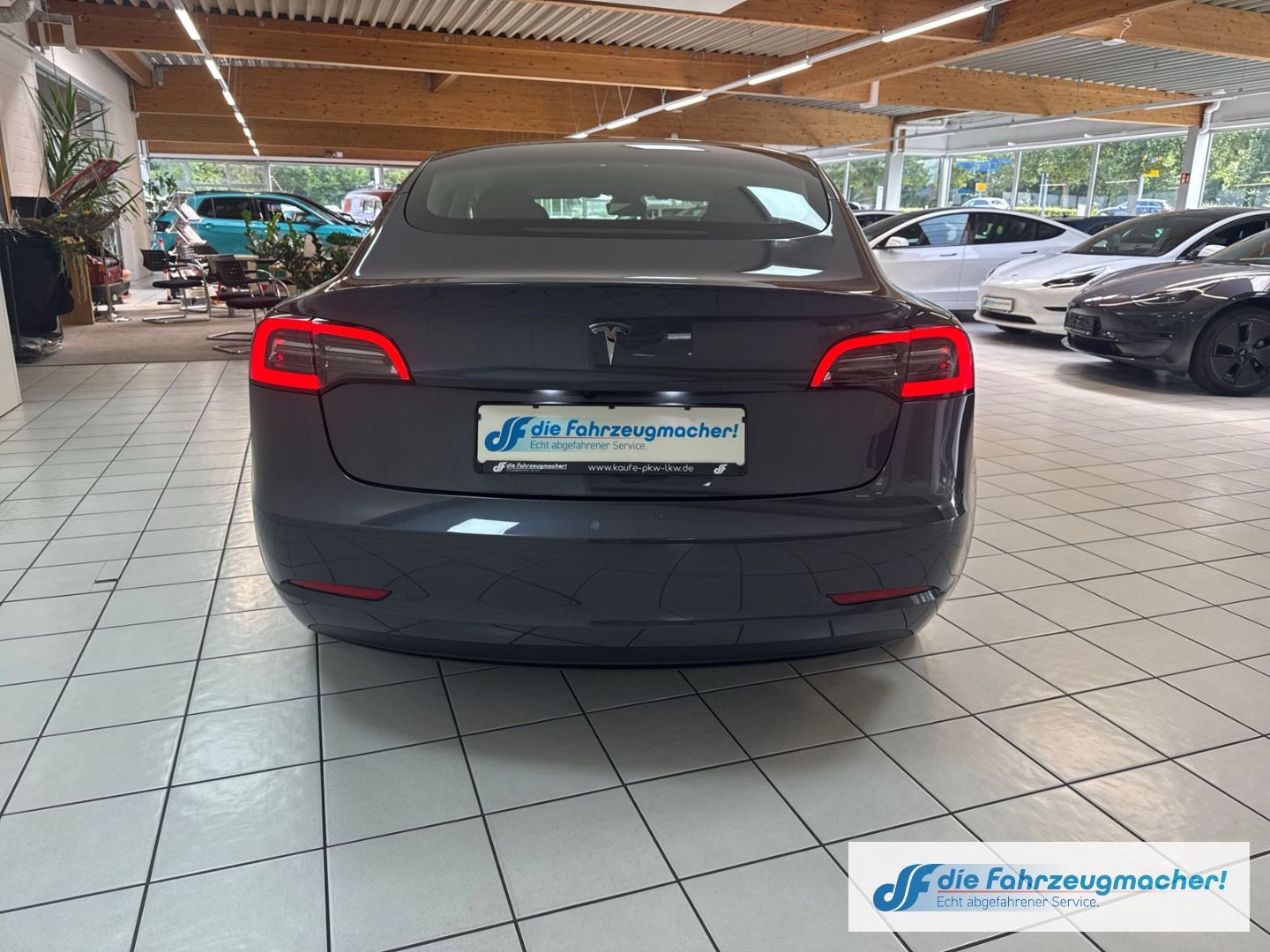 Fahrzeugabbildung Tesla Model 3 Long Range RWD Soundsystem ACC El. Heckk