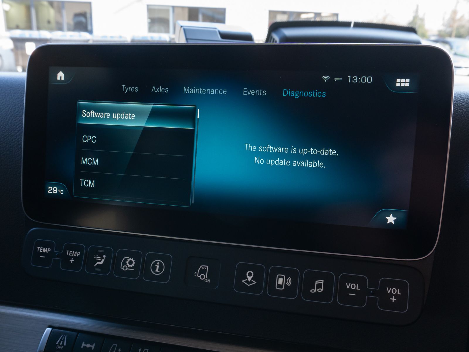 Fahrzeugabbildung Mercedes-Benz Actros 1853 LSnR LowLiner Style-Line NeuReifen