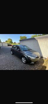 Kia cee'd / Ceed 1.6 CVVT Spirit Sporty Wagon Spirit - gebrauchte Kia cee'd / Ceed aus dem Jahr 2011
