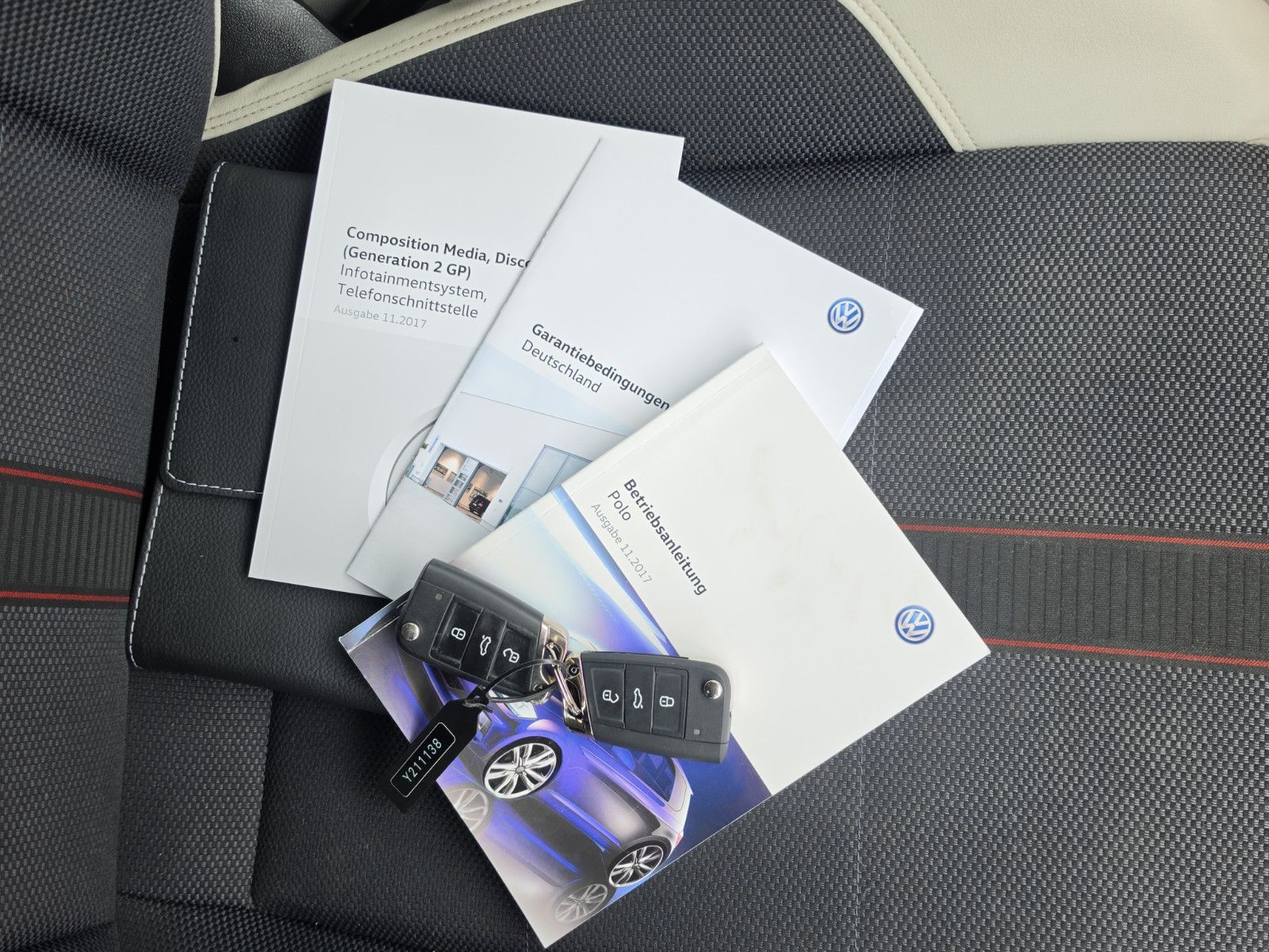 Fahrzeugabbildung Volkswagen Polo VI beats 1.HAND ACC LEDER NAVI DIGITACHO