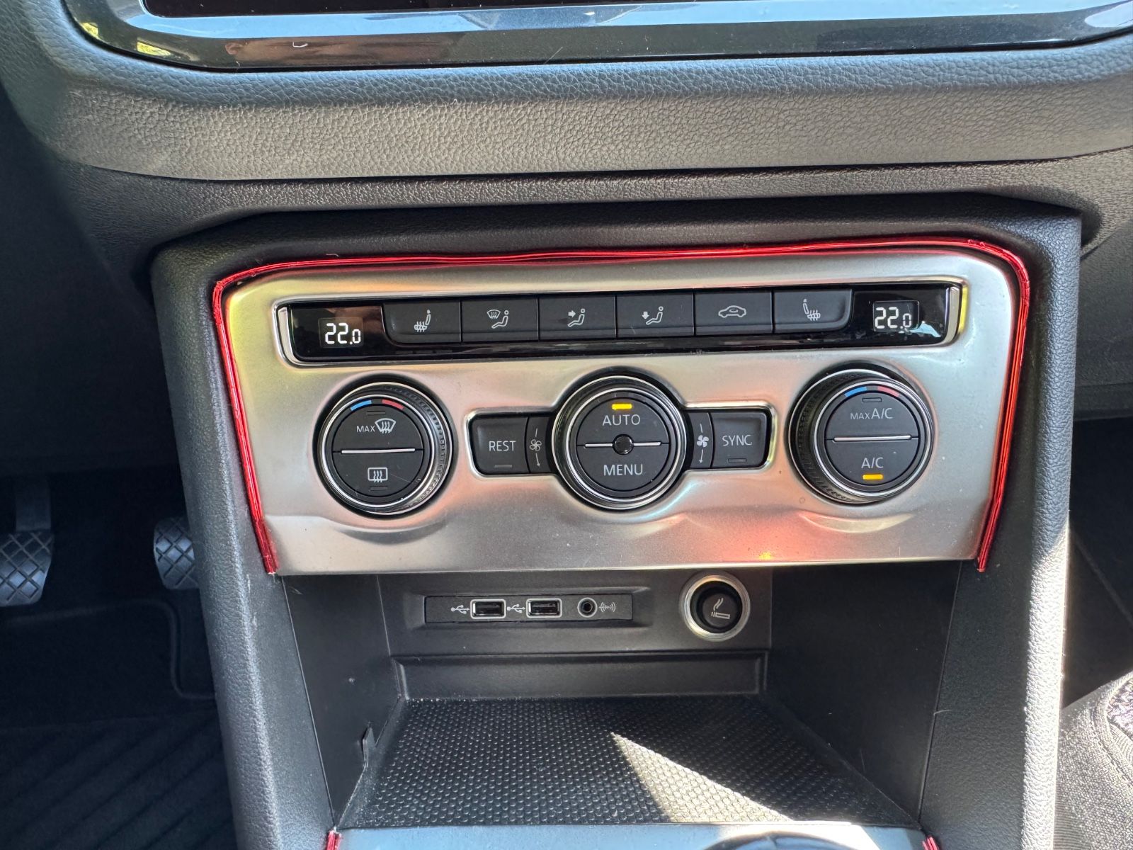 Volkswagen Tiguan Trendline BMT/ 18.827 KM/ SPURHALTE/ foto 21
