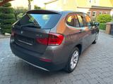 BMW X1 sDrive18i - SHZ, PDC, Sportsitze, TÜV neu  - BMW X1 Gebrauchtwagen in Hamburg