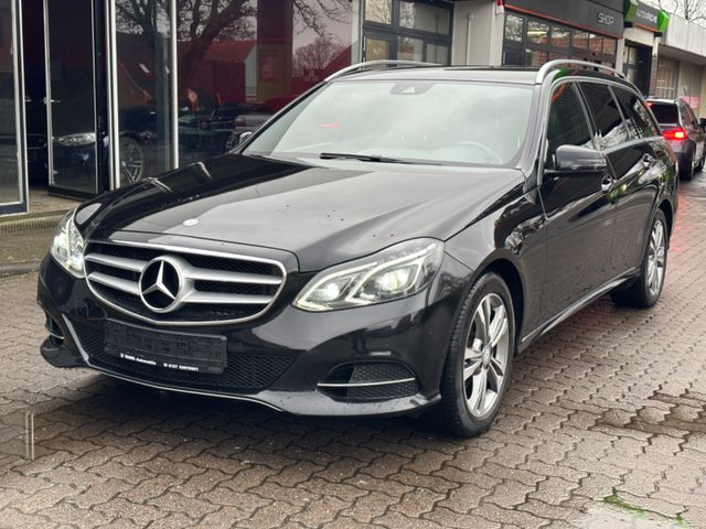 Mercedes-Benz E 220 BlueTec 4Matic Aut. AHK/ 2.HD/ NAV/ LEDER