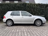 Volkswagen Golf 1,6, Klima,Servo,ZV,e.fenster,16Zoll Alu - Volkswagen Golf aus 2003: 1.6