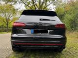 Volkswagen Touareg R 3.0 V6 eHybrid  SCHECKHEFT/BLACKOUT - Volkswagen Touareg R mit Hybrid-Antrieb (Benzin/Elektro)