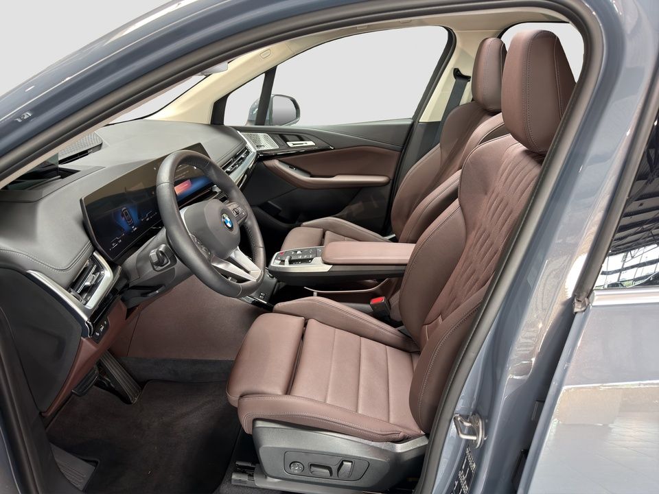 BMW 223 Active Tourer - Bild 10