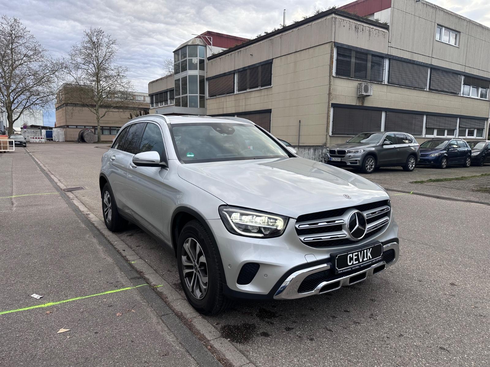 Mercedes-Benz GLC 220d 4M/1.HD/STHZ/DISTR+/LED/SPUR/TOTENW/VZE
