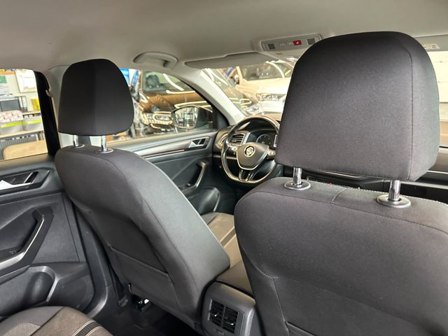 MYAUTOCENTER – Gebraucht- und Jahreswagen mit Werkstattservice in Pfaffenhofen Volkswagen T-Roc Style *LED*Unfallfrei*TÜV*PDC*