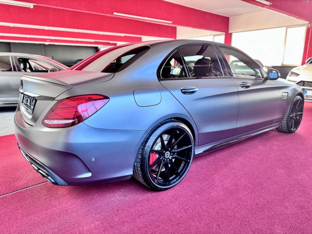 Mercedes-Benz C 63 AMG