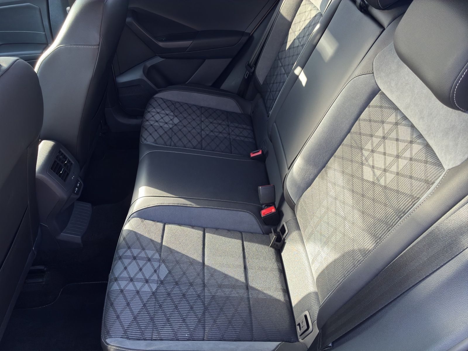 Volkswagen T-Roc - Bild 16