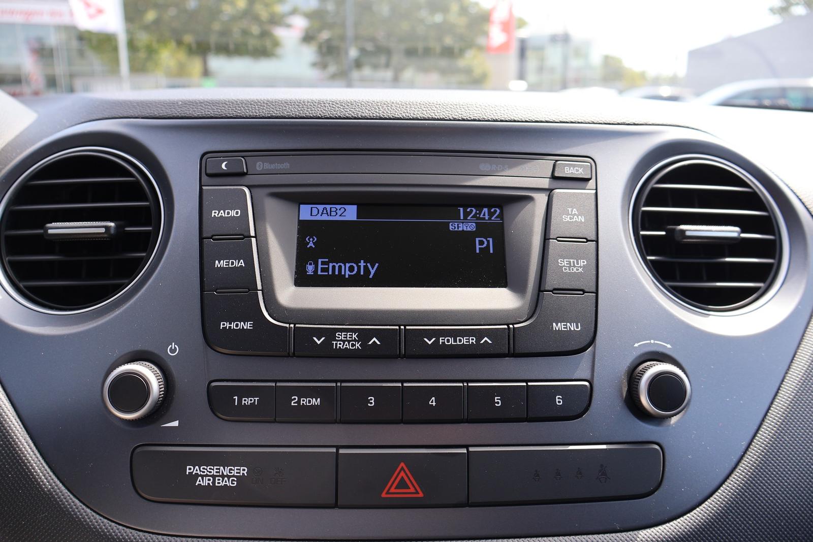 Hyundai i10 1.0 YES! Tempomat Freisprechanlage Klima