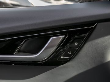 Kia EV6 Basis 2WD Standheizung Kamera Navi ACC