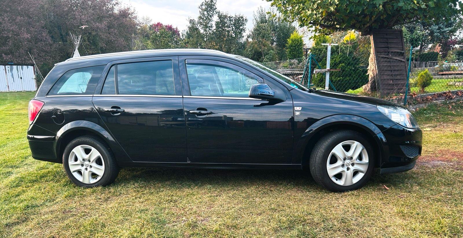 Opel Astra 2010 — двигун 116 HP (85kW)