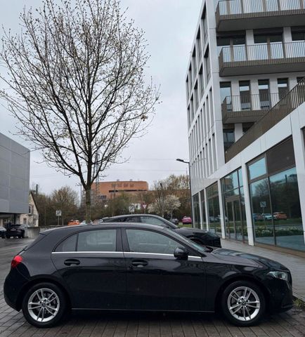 MERCEDES-BENZ Mercedes-Benz A 180