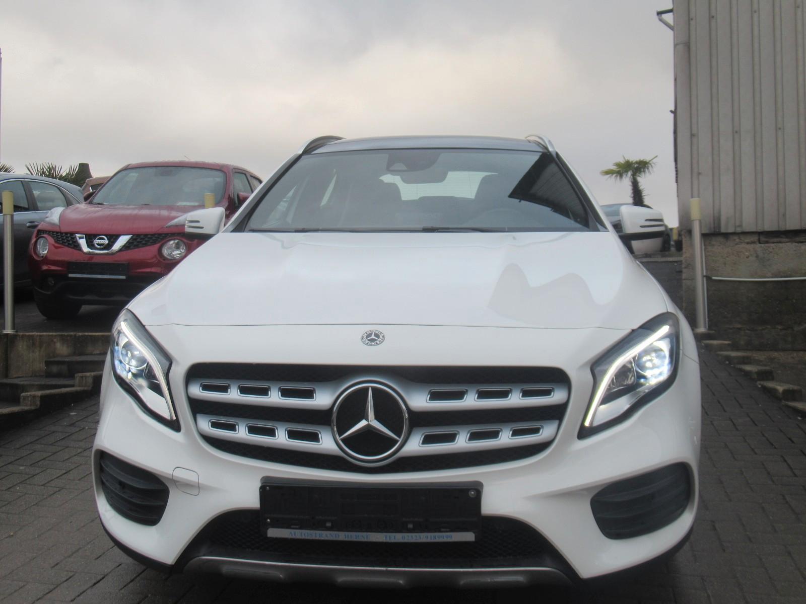 Mercedes-Benz GLA 200 AMG LINE-NAVI-PANO-LED-SHZ-2.HAND