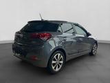 Hyundai i20 blue Style 1.0 Navi+Kamera+Sitzhzg+PDC v/h+A - gebrauchte Hyundai i20 aus dem Jahr 2017
