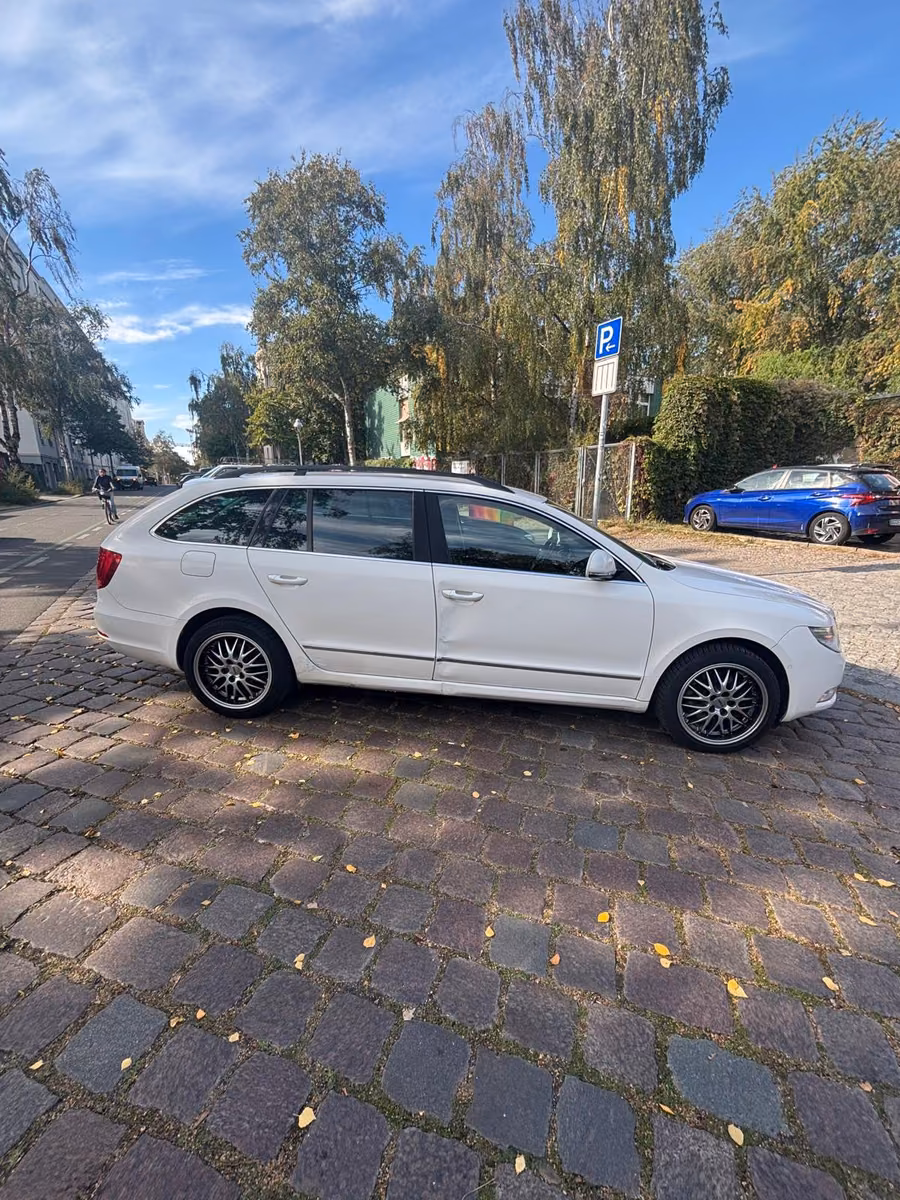 Skoda Superb 2011 — engine 1.968 cm³, 170 HP (125kW)