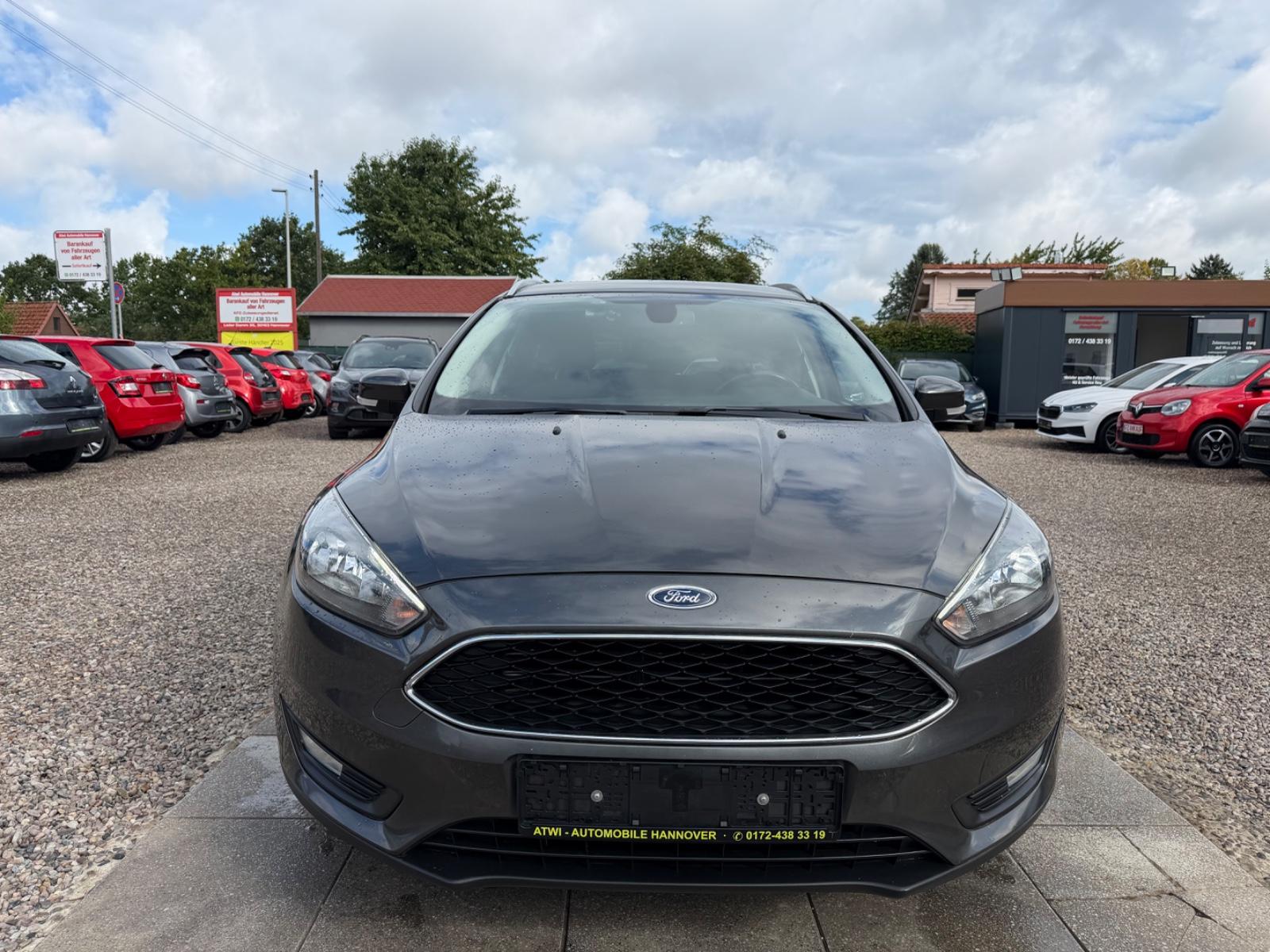 Ford Focus Turnier Sport Sportsitze Sport Lenkrad