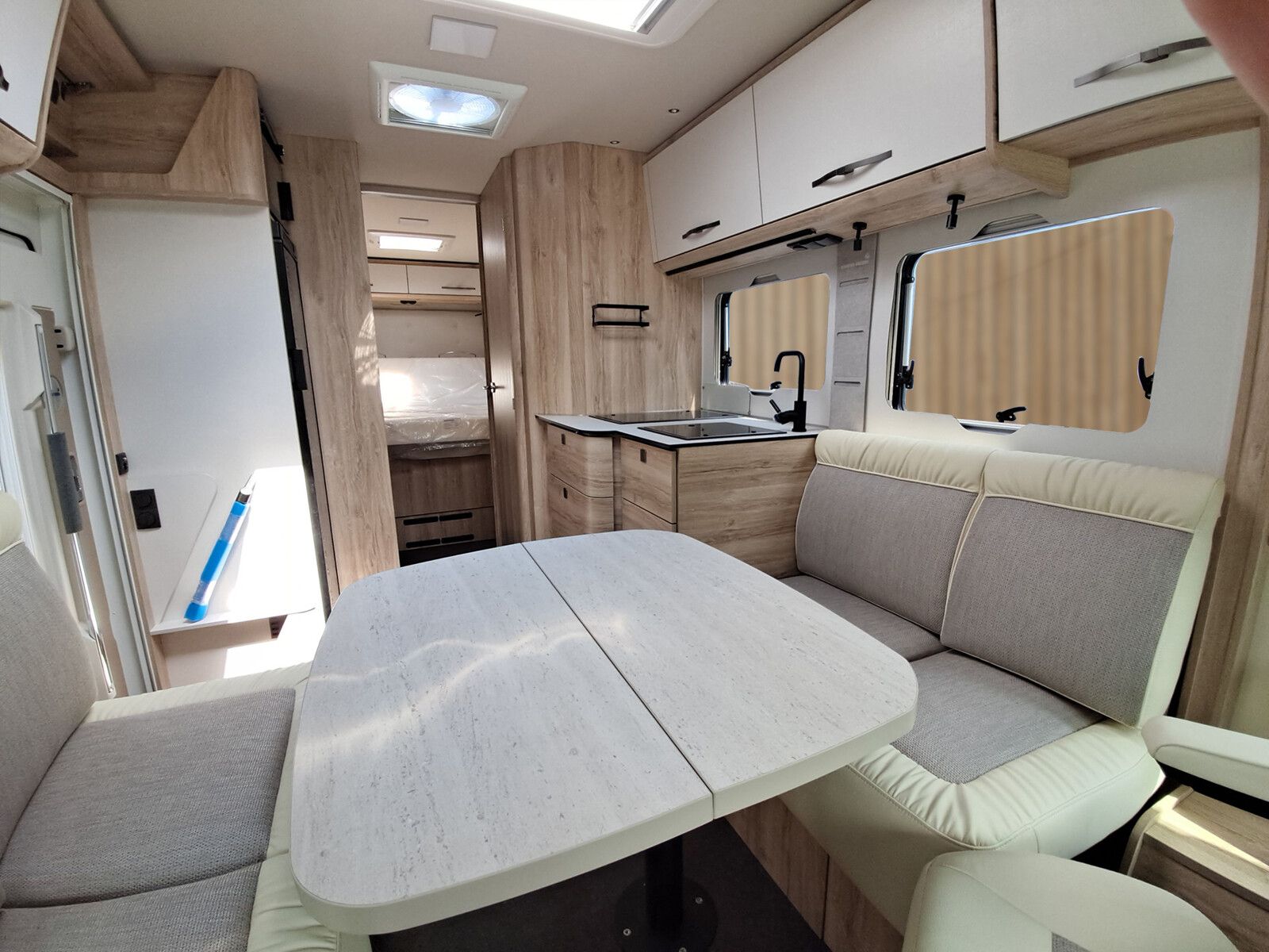 Fahrzeugabbildung Eura Mobil Integra Line IL 720 QF MondialMarkise8-Gang Aut.