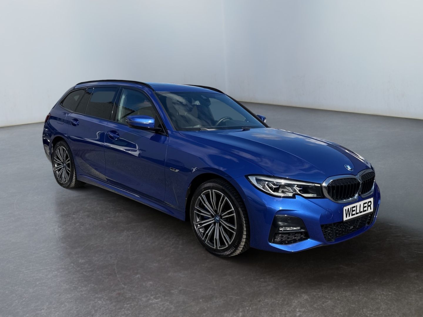 BMW 330 e xDrive M Sport Touring Laser Pano HuD 360° foto 3