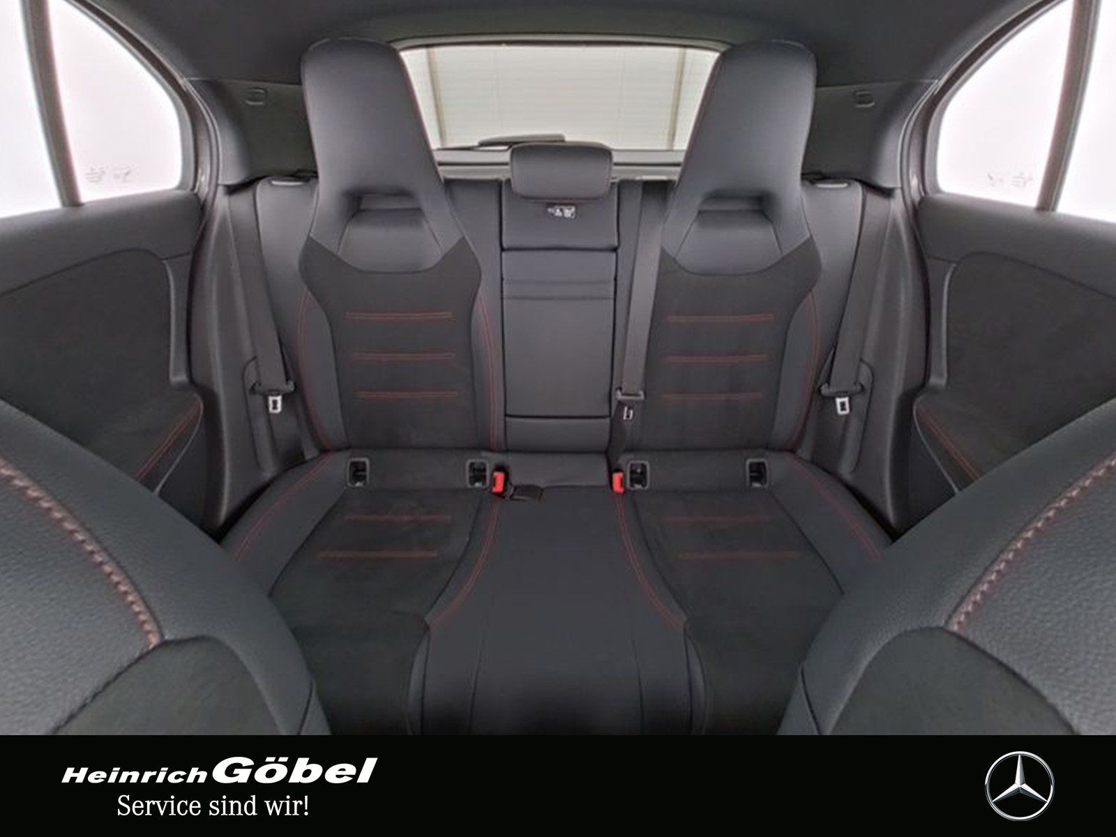 Fahrzeugabbildung Mercedes-Benz A 200 AMG+FAHRASSIST+AMBIENTE+LED+KAMERA+CARPLAY