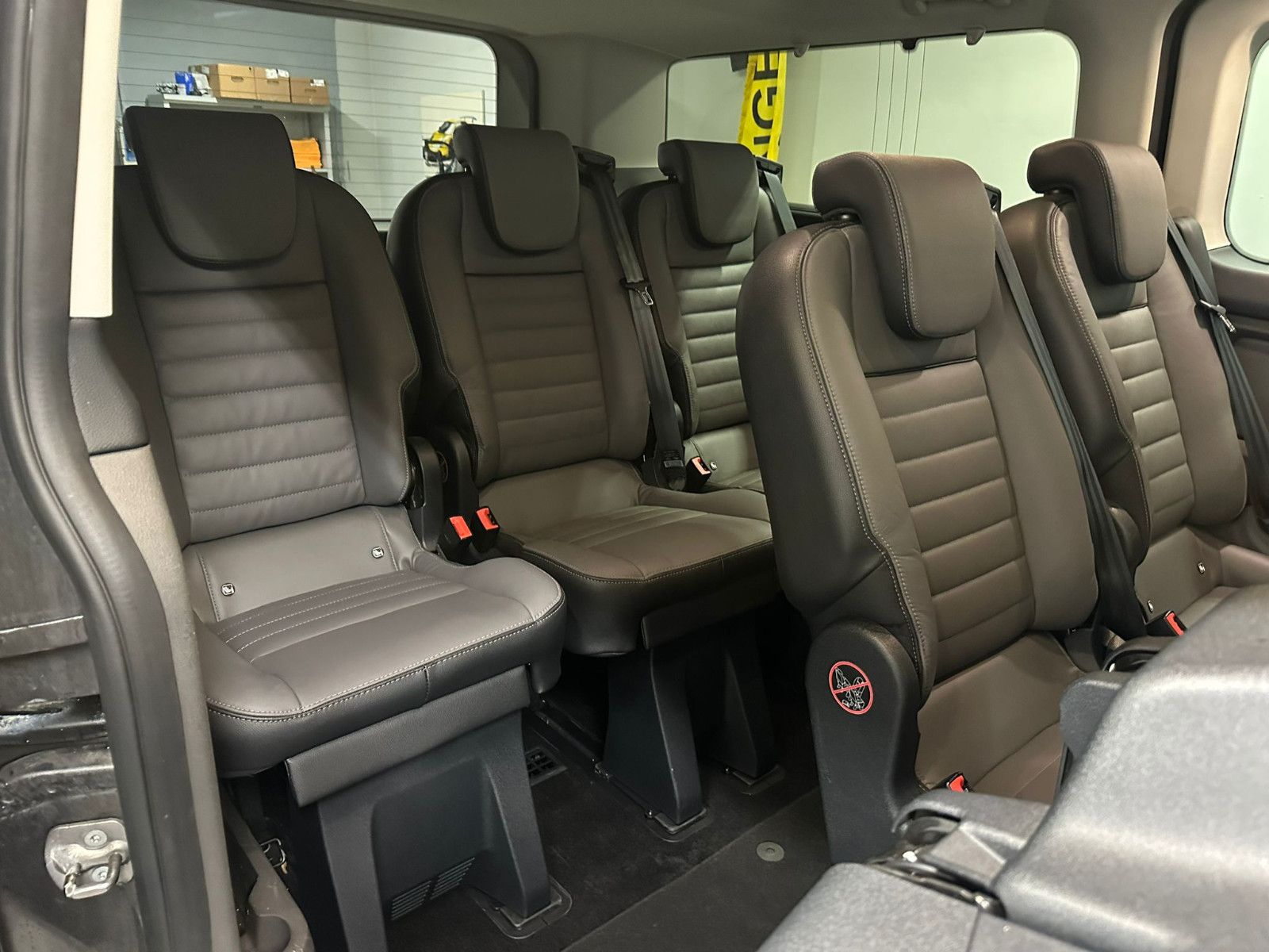 Fahrzeugabbildung Ford Tourneo Custom  320 L2H1 Titanium X*ACC*SDH*2KLI