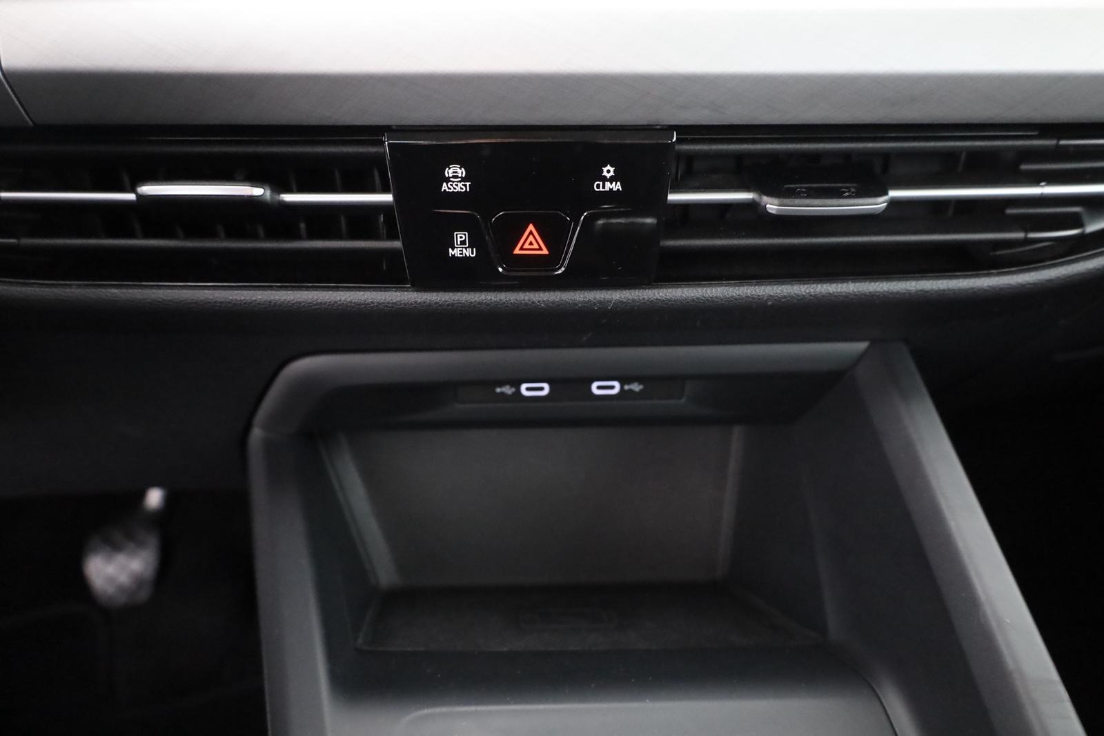 Volkswagen Golf VIII 1.5 TSI Life LED Sitzheizung ACC, миниатюра 12