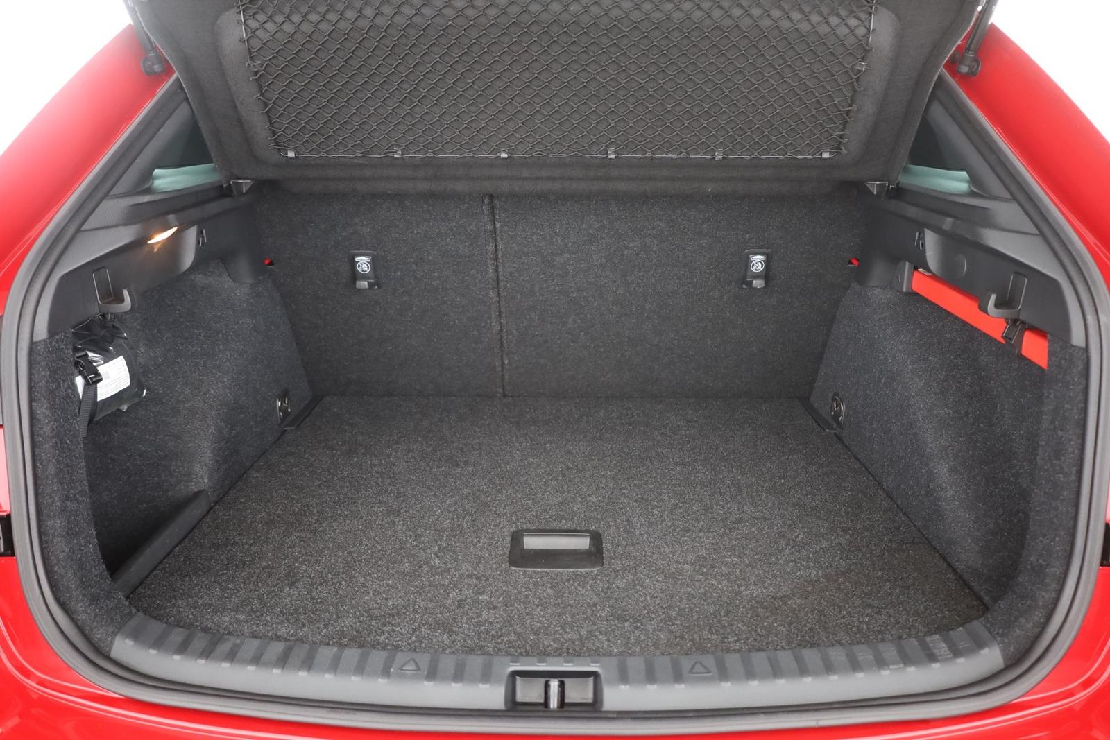 Skoda Scala 1.5 TSI Edition S ABT LED Navi Panorama