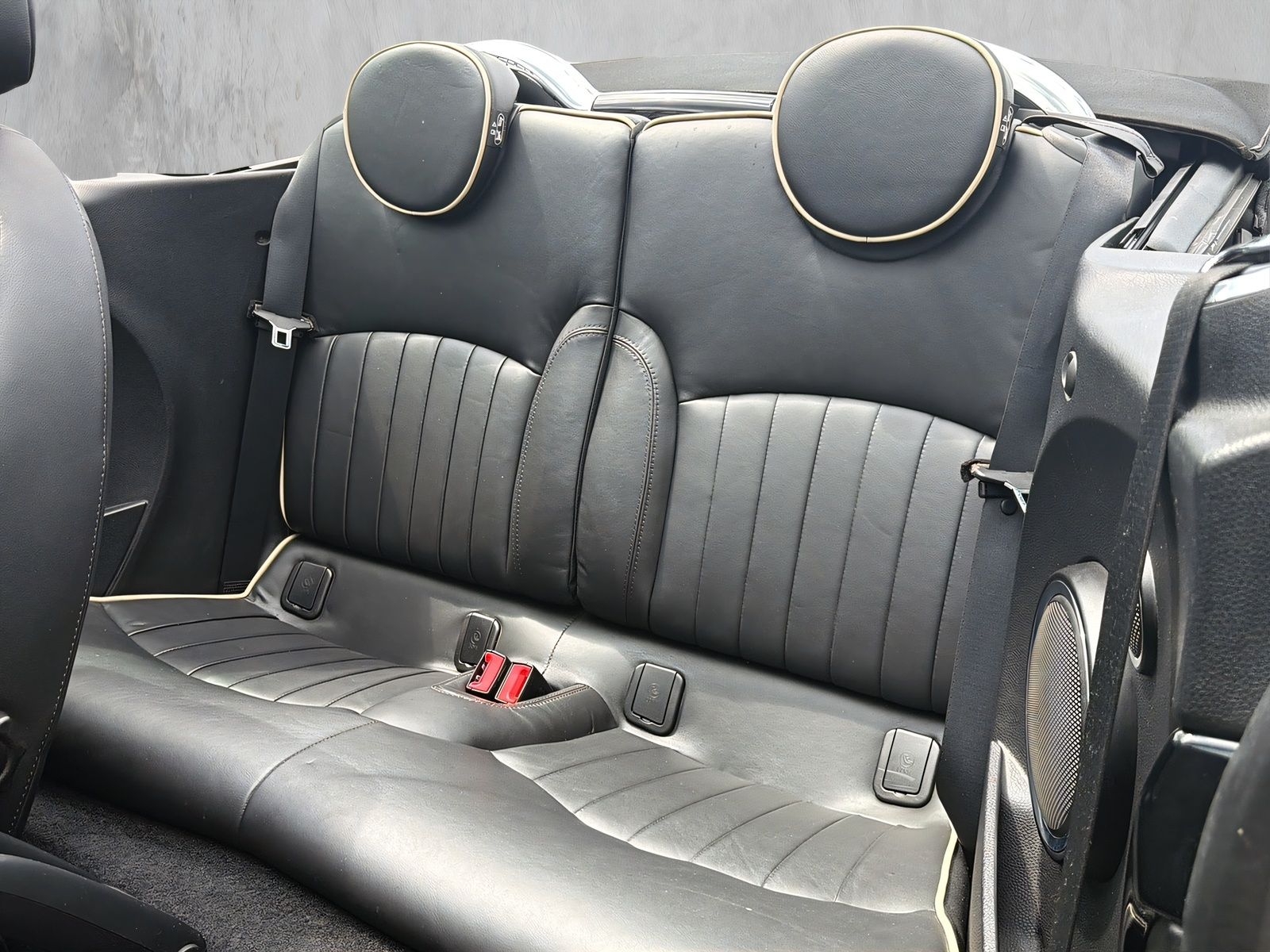 Fahrzeugabbildung MINI Cooper S Cabrio FACELIFT LEDER NAVI XENON H&K