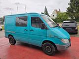 Mercedes-Benz Sprinter Kasten 208 CDI - Mercedes-Benz Sprinter aus 2001: Kleinbus