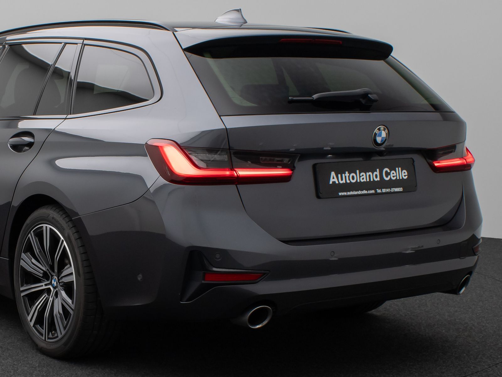 Fahrzeugabbildung BMW 330d xD Sport Line Kamera Lenkrhzg HUD DAB H/K