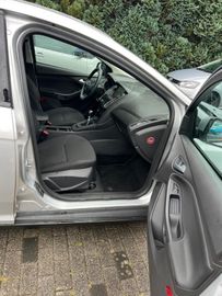 Ford Focus - 11