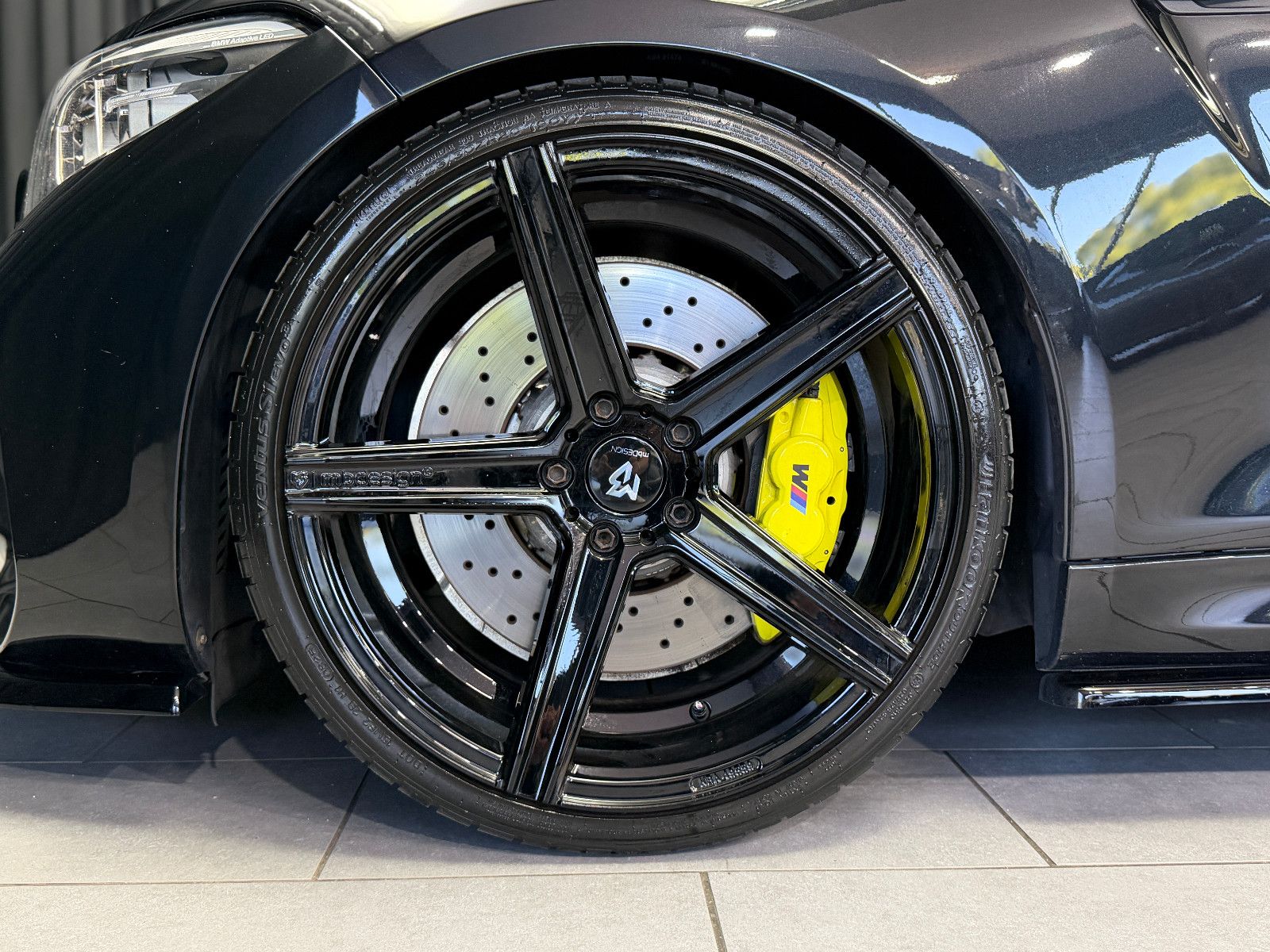 Fahrzeugabbildung BMW M2 Coupe |HJS|H/K|M-PERFORMANCE|H&R