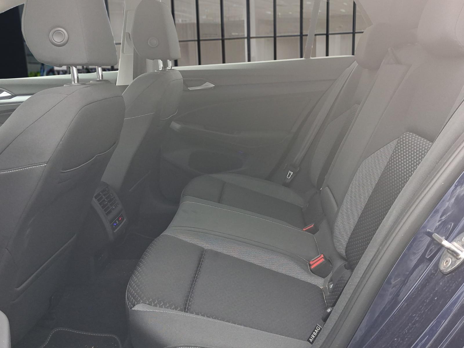 Volkswagen Golf VIII Lim. Active Pano ACC Standheizung LED, миниатюра 6
