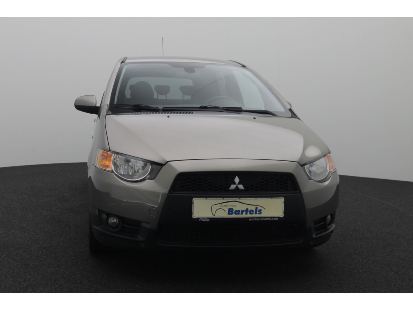 Fahrzeugabbildung Mitsubishi Colt 1.3 Polar Tempomat Multifunktion SHZ Notbre