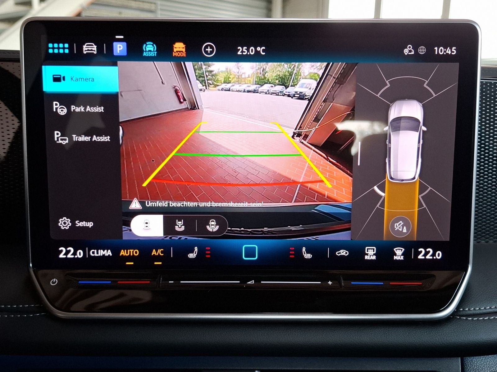 Fahrzeugabbildung Volkswagen Tiguan eTSI Life DSG LED AHK Navi AID ACC RFK SH