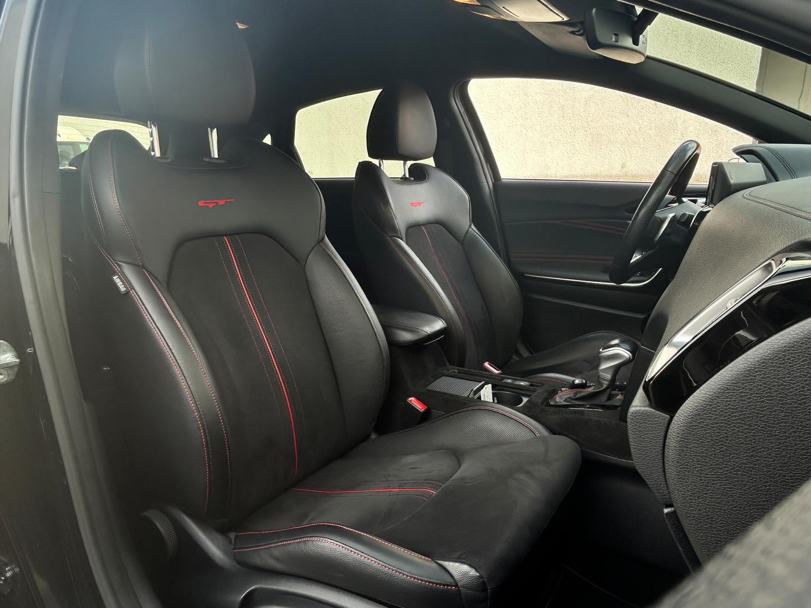 Kia Ceed GT 2.HD|AKPRAPOVIC|4xSHZ|KAMERA|18"|DIGITAL
