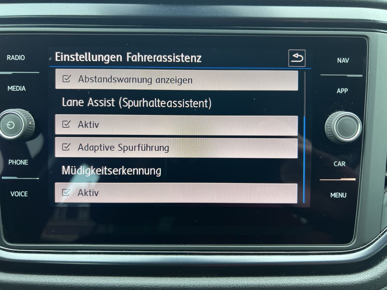 Fahrzeugabbildung Volkswagen T-Roc TDI Basis Navi SHZ SHZ Klima
