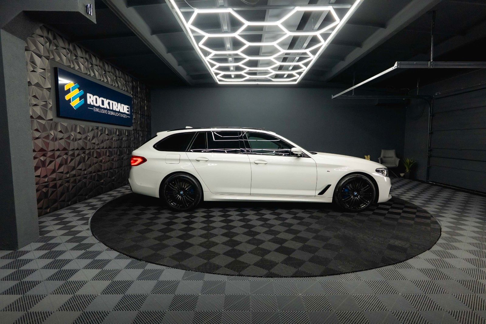 Fahrzeugabbildung BMW 540d xDrive M Sport Shadow | ACC | Pano | LED