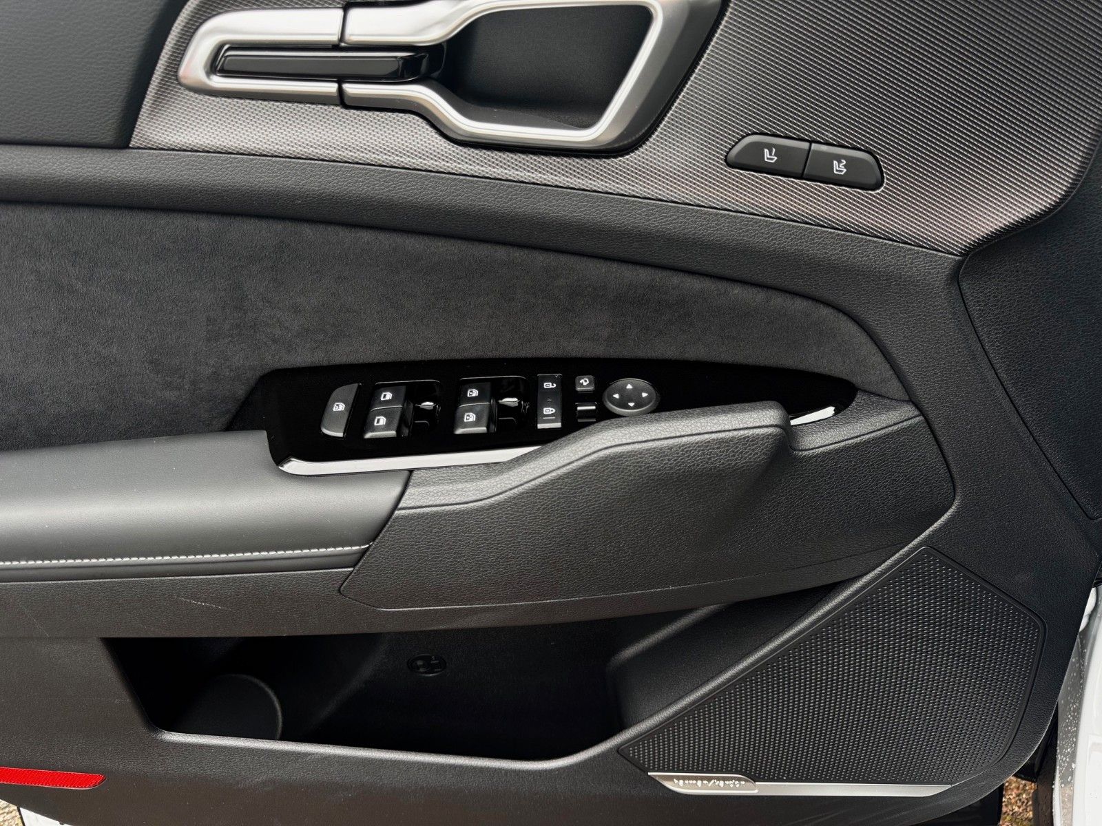 Fahrzeugabbildung Kia SPORTAGE 180PS AWD GTL DRIVEP. SOUNDP.
