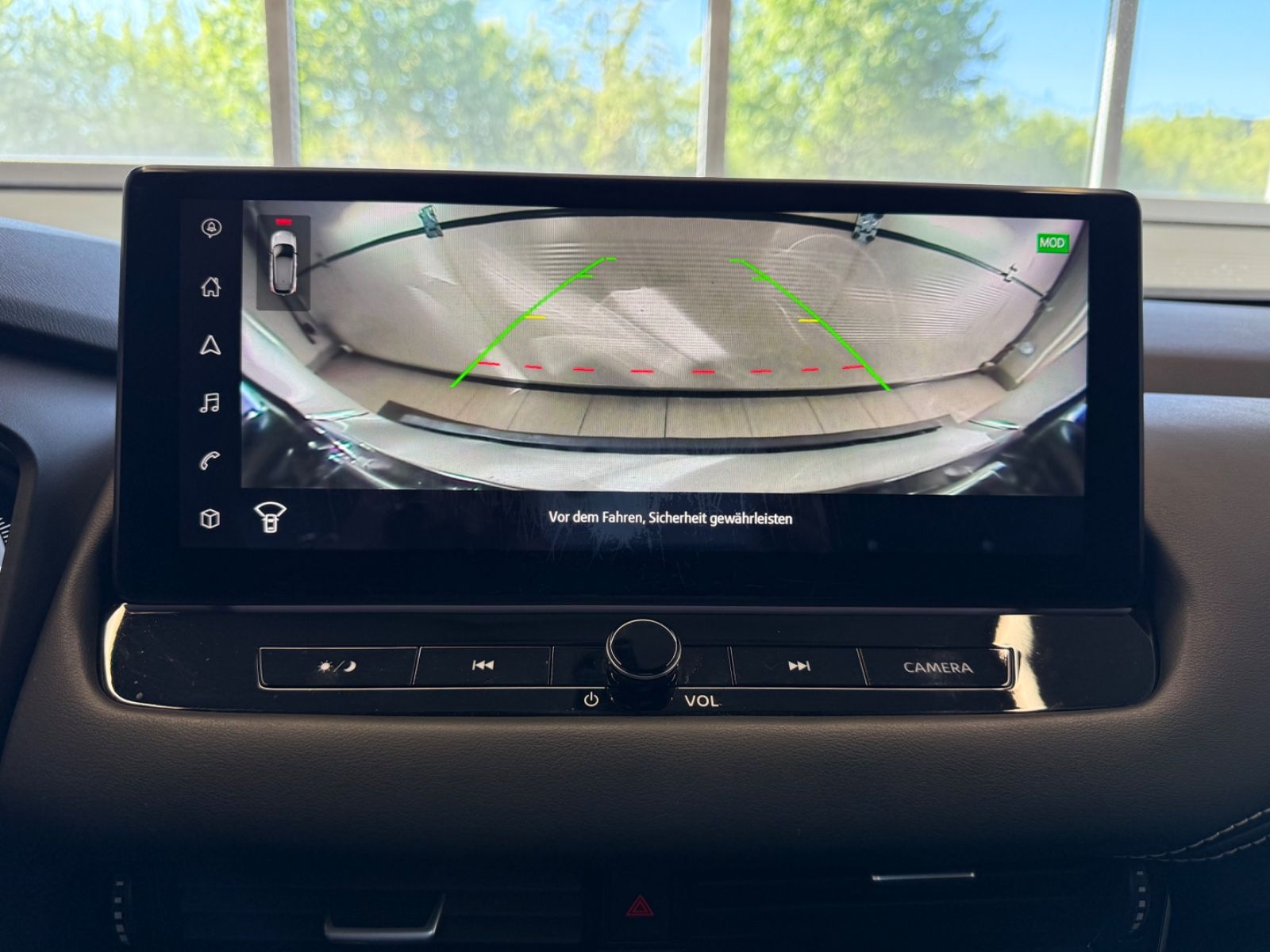 Fahrzeugabbildung Nissan Qashqai N-Connecta 1.3DIG-T Business Technologie