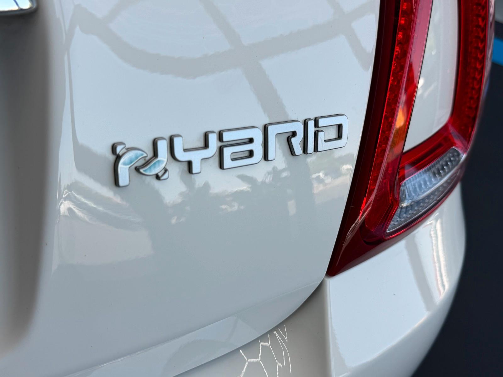 Fiat 1.0 GSE Hybrid Club+LED+Navi+Klima+AppleCar