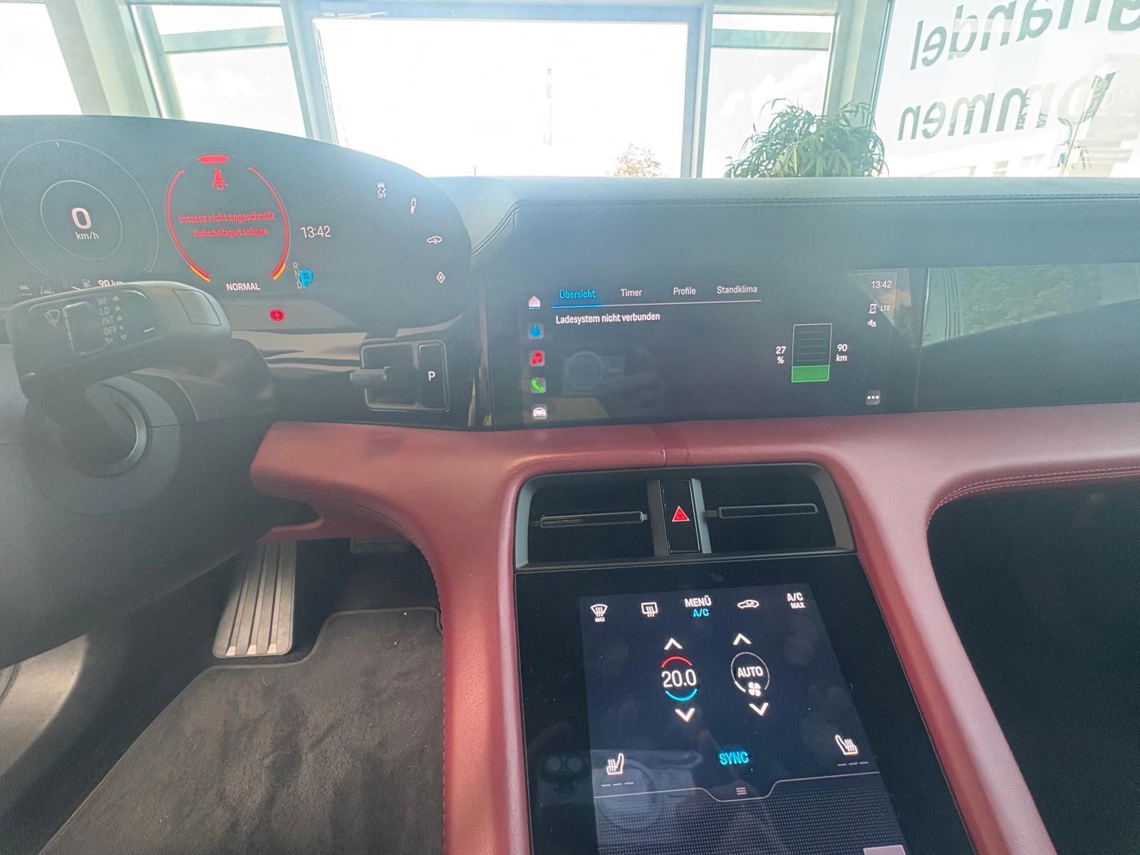 Fahrzeugabbildung Porsche Taycan Basis volleder, panodach,acc,memory ,bose