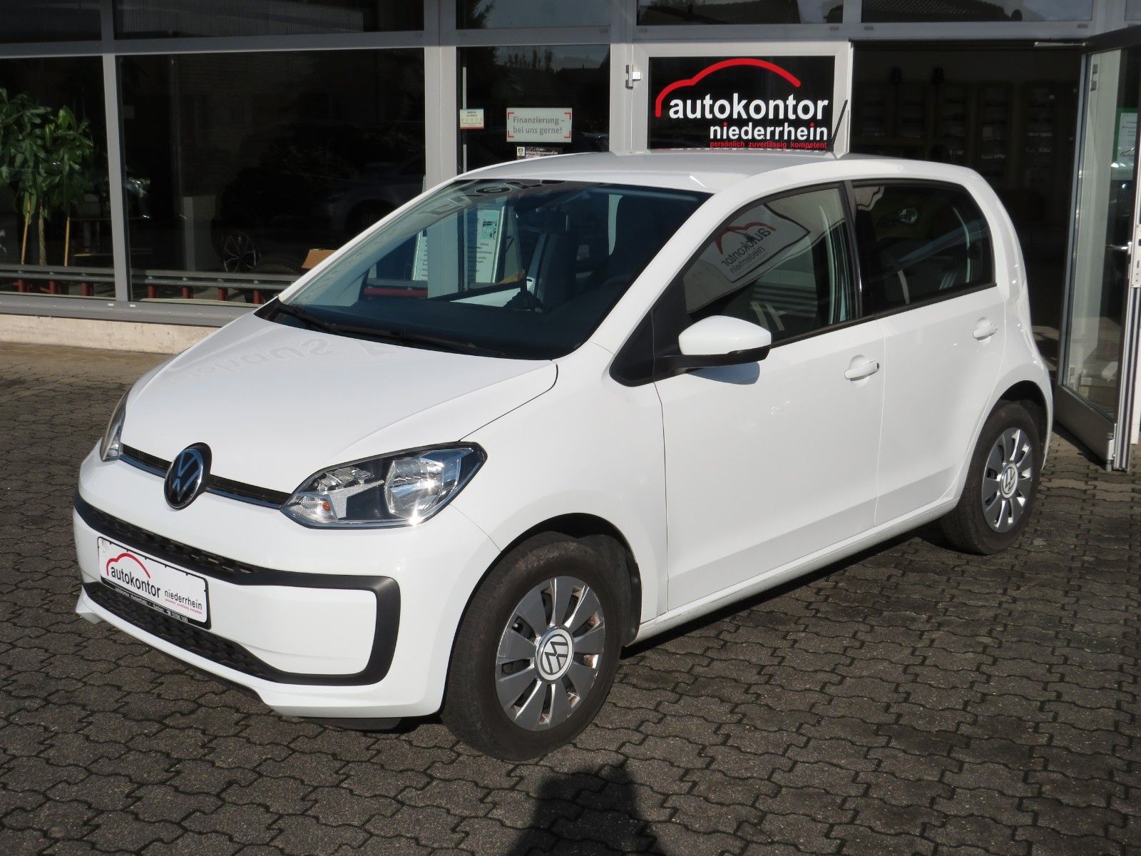 Fahrzeugabbildung Volkswagen up! TELVOR, MAPS&MORE KLIMA DAB NOTBREMS 1.HD