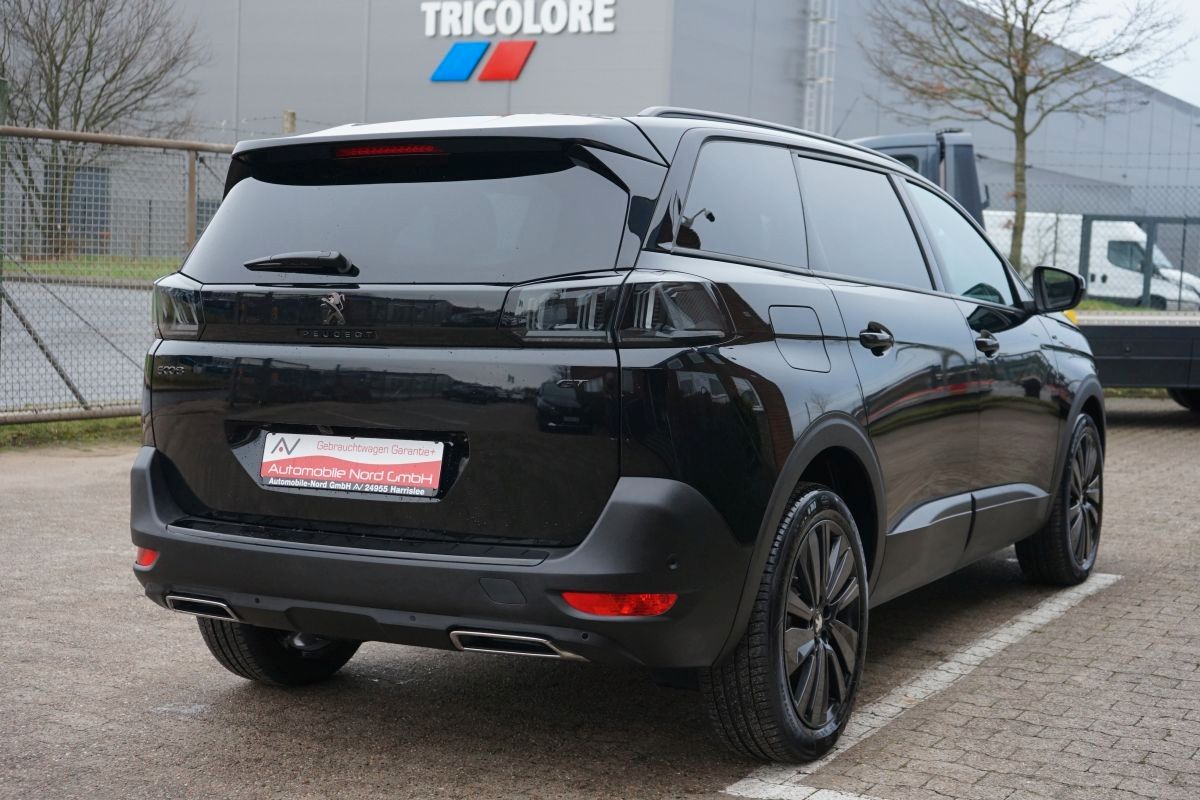 Fahrzeugabbildung Peugeot 5008 GT Pack*Black*7 Sitzer*Finanzierung 2.49%