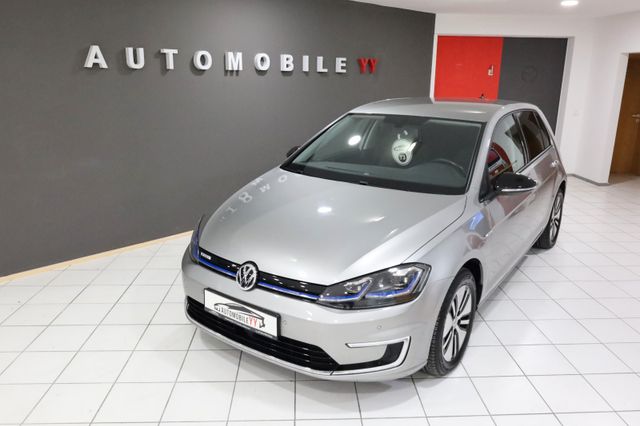 Volkswagen Golf VII Lim. e-Golf LED,Navi,CCS,RFK,ACC,36KW/h