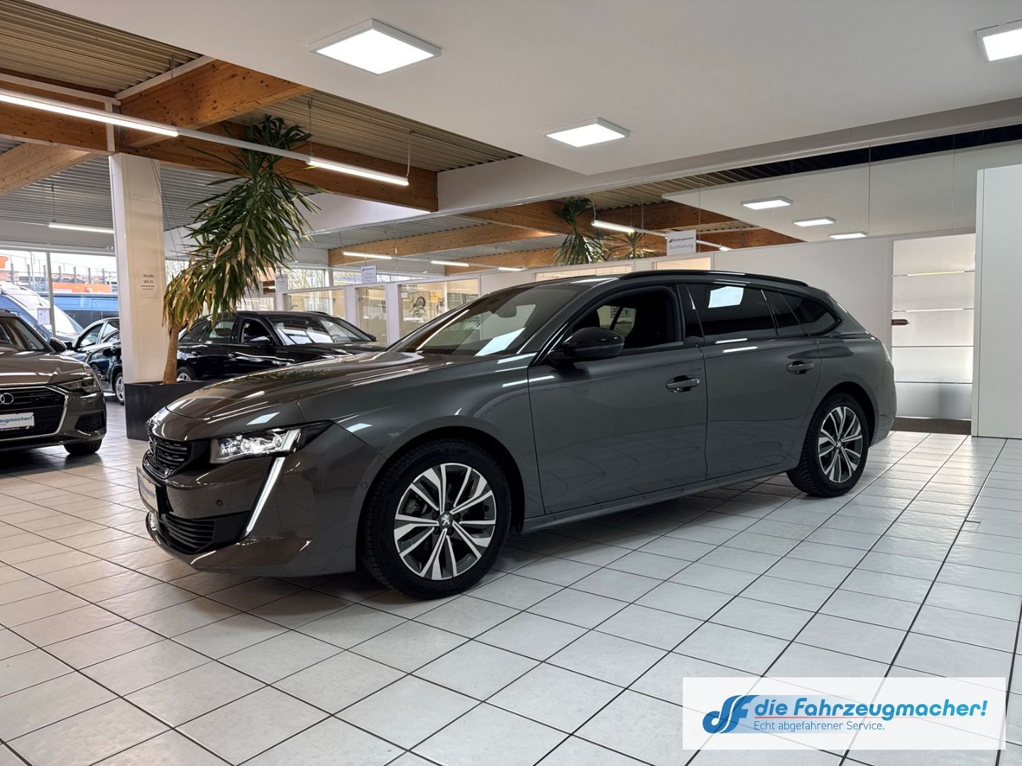 Fahrzeugabbildung Peugeot 508 SW Allure Pack 1.5 BlueHDi Navi ACC Apple Ca