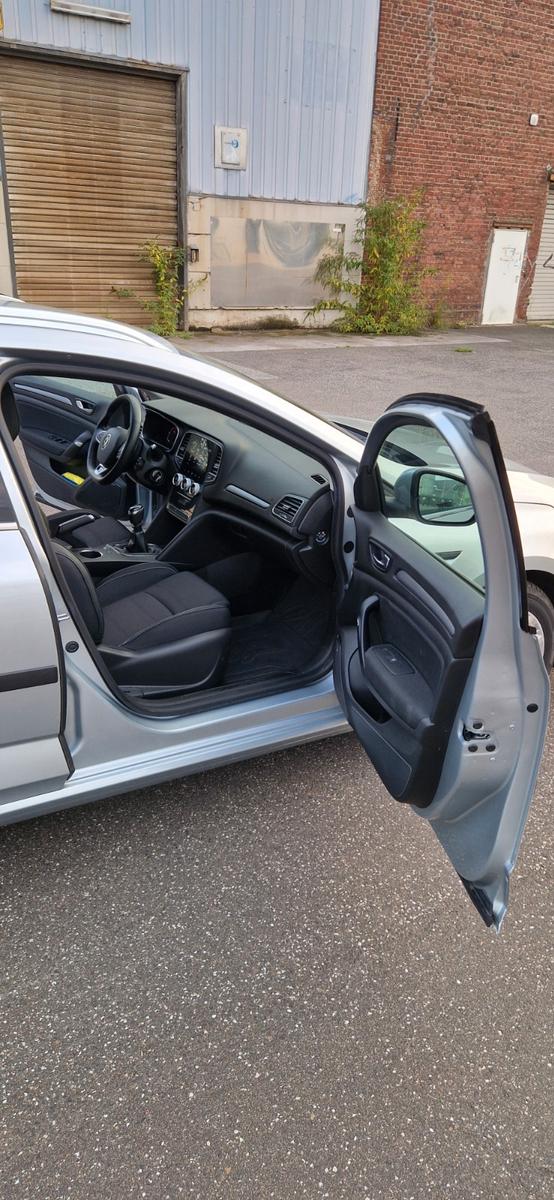 Renault Megane IV Grandtour, Diesel, TüV 07/2028