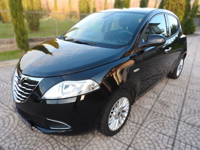 Lancia YPSILON Gold NEOP.